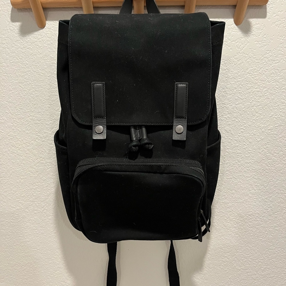 EVERLANE Black Canvas Backpack, EUC